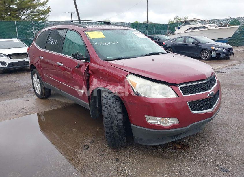 2010 Chevrolet Traverse LTZ (VIN 1GNLRHED4AS148095) main photo