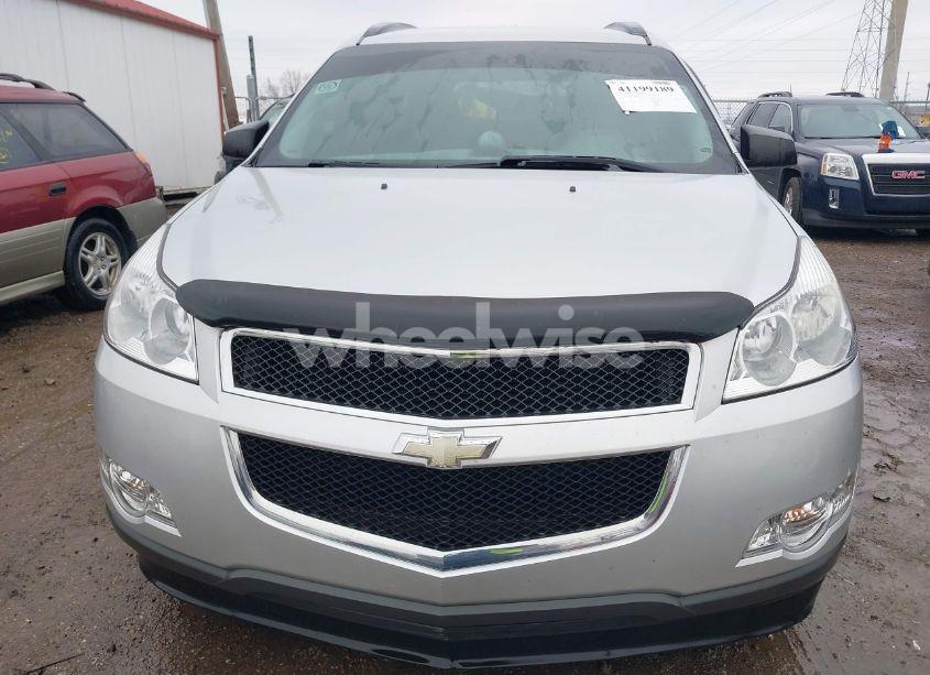 Photo 12 of 2010 Chevrolet Traverse LS (VIN 1GNLVEED4AJ266924)