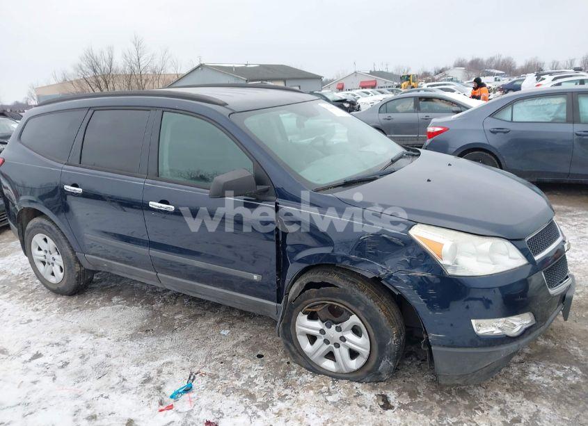 Photo 12 of 2010 Chevrolet Traverse LS (VIN 1GNLVEED6AS106800)