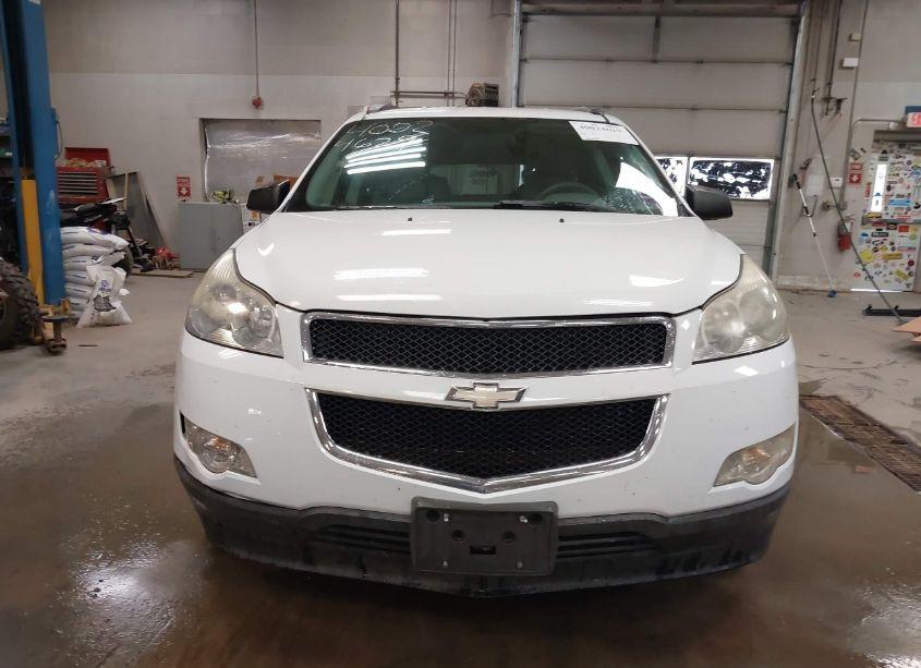 Photo 12 of 2010 Chevrolet Traverse LS (VIN 1GNLVEED6AS134421)