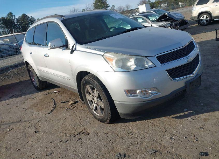 2010 Chevrolet Traverse LT (VIN 1GNLVFED0AS151799) main photo