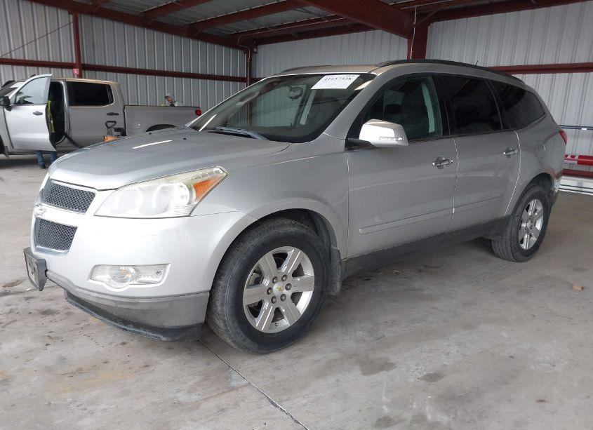 Photo 2 of 2010 Chevrolet Traverse LT (VIN 1GNLVFED1AJ242103)