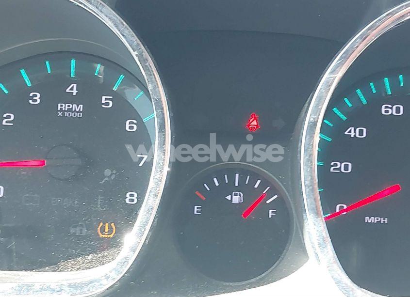 Photo 15 of 2010 Chevrolet Traverse LT (VIN 1GNLVFED1AJ269687)