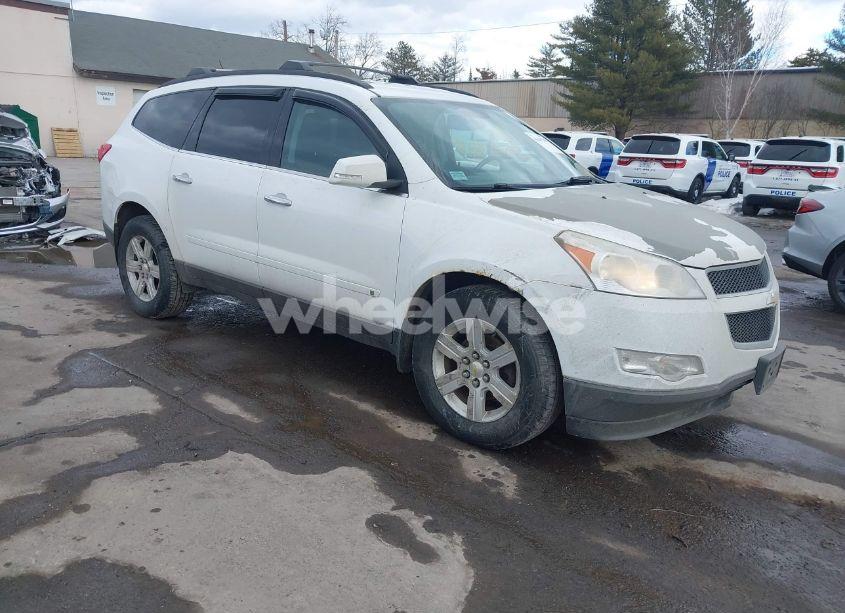2010 Chevrolet Traverse LT (VIN 1GNLVFED1AS110467) main photo