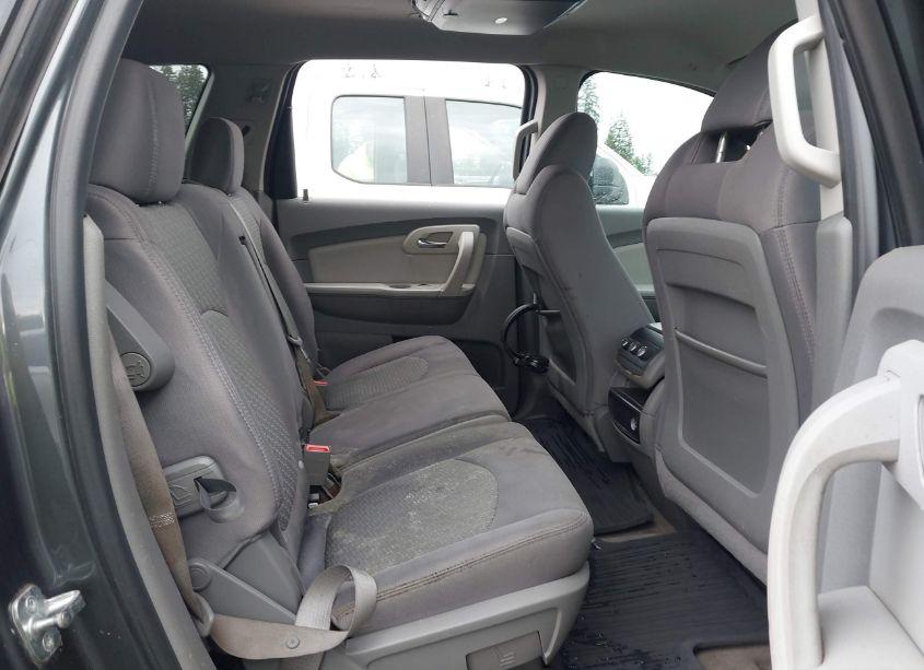 Photo 8 of 2010 Chevrolet Traverse LT (VIN 1GNLVFED1AS145123)
