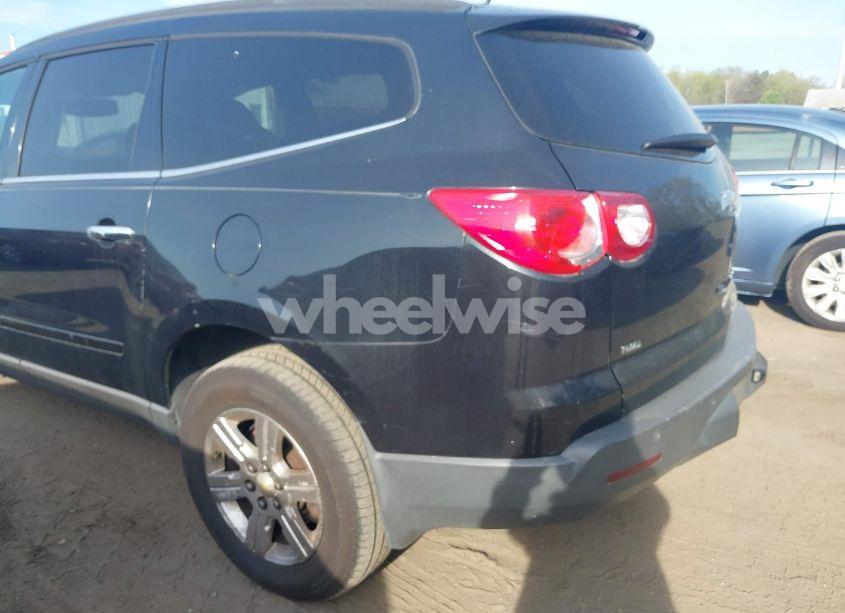 Photo 6 of 2010 Chevrolet Traverse LT (VIN 1GNLVFED2AJ202869)