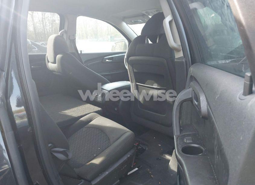 Photo 8 of 2010 Chevrolet Traverse LT (VIN 1GNLVFED2AJ202869)