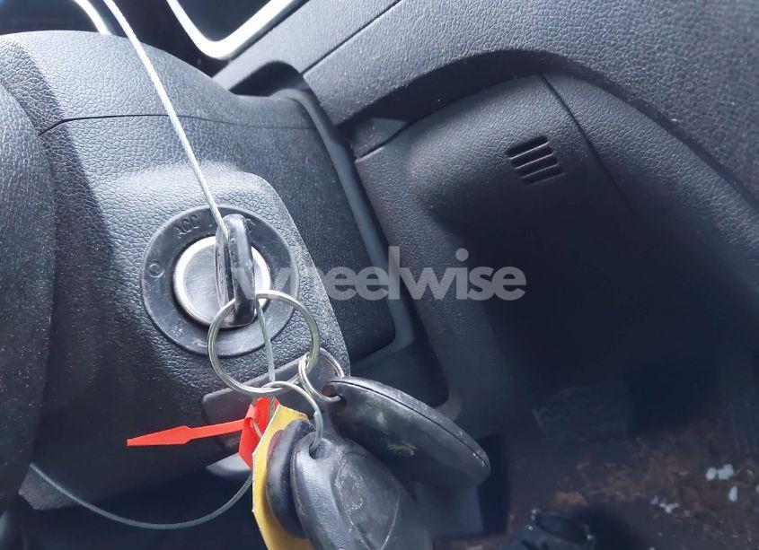 Photo 11 of 2010 Chevrolet Traverse LT (VIN 1GNLVFED2AJ209787)