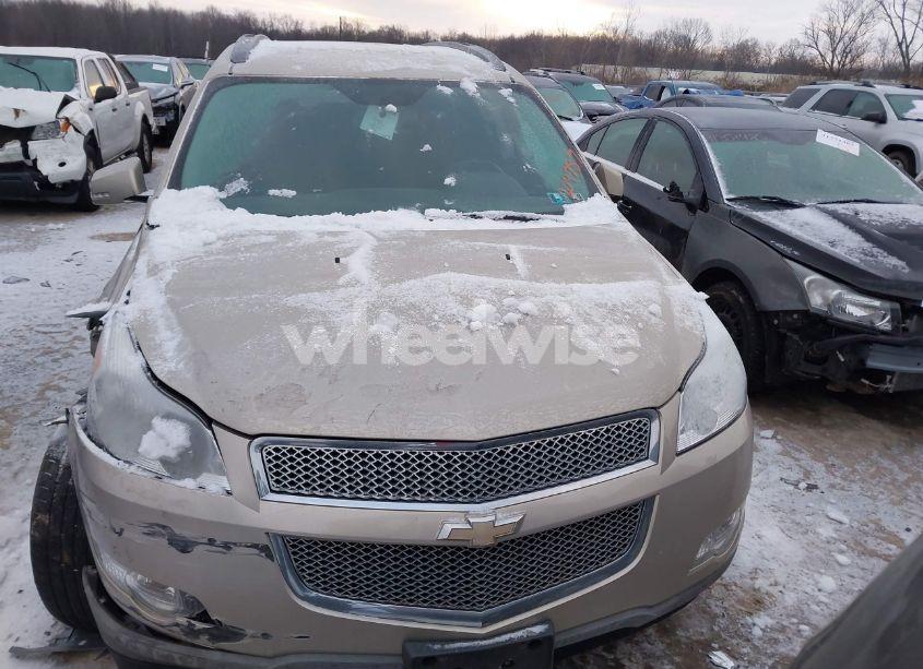Photo 12 of 2010 Chevrolet Traverse LT (VIN 1GNLVFED2AJ209787)