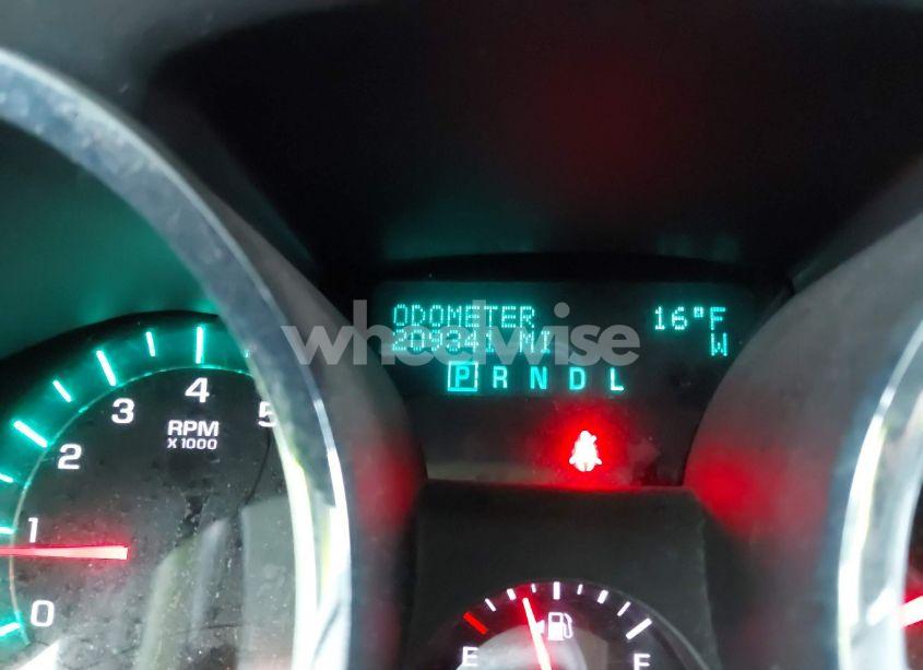 Photo 15 of 2010 Chevrolet Traverse LT (VIN 1GNLVFED2AJ209787)