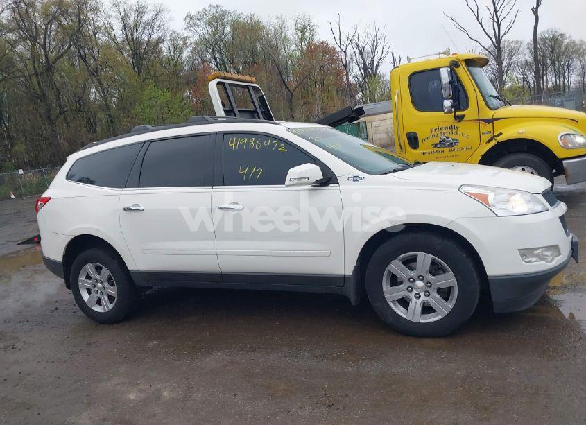 Photo 13 of 2010 Chevrolet Traverse LT (VIN 1GNLVFED2AJ209949)