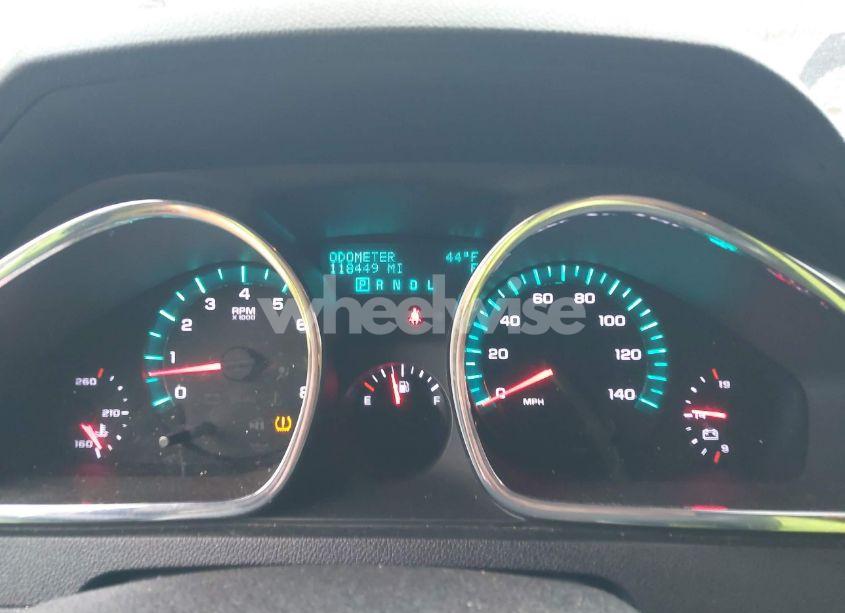 Photo 7 of 2010 Chevrolet Traverse LT (VIN 1GNLVFED2AJ209949)