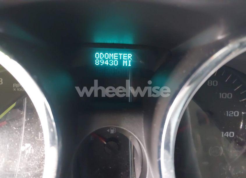 Photo 7 of 2010 Chevrolet Traverse LT (VIN 1GNLVFED2AJ254812)