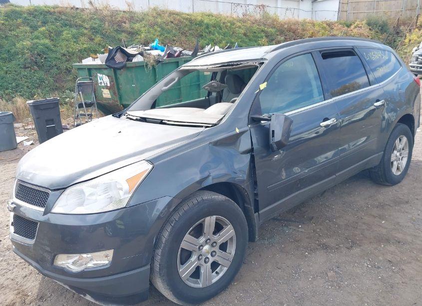 Photo 6 of 2010 Chevrolet Traverse LT (VIN 1GNLVFED2AJ268337)