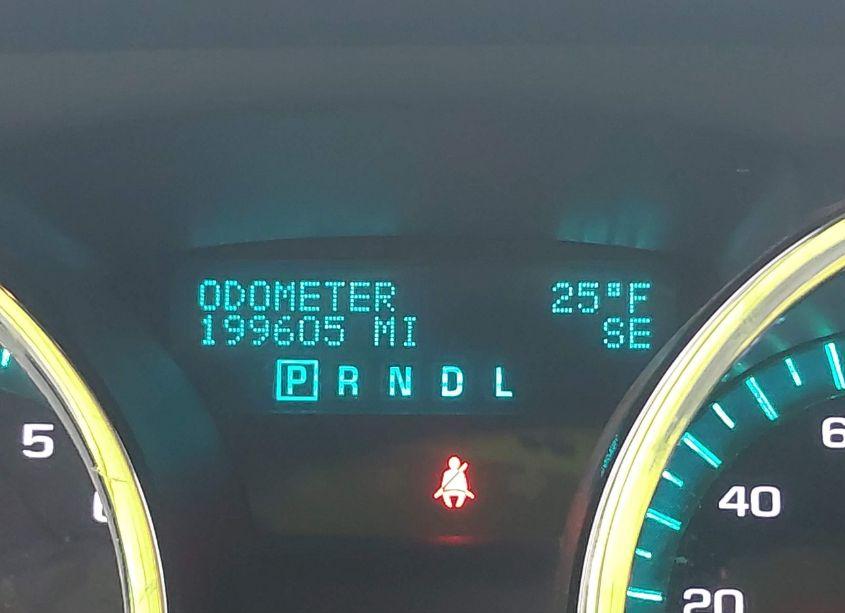 Photo 15 of 2010 Chevrolet Traverse LT (VIN 1GNLVFED2AS143767)