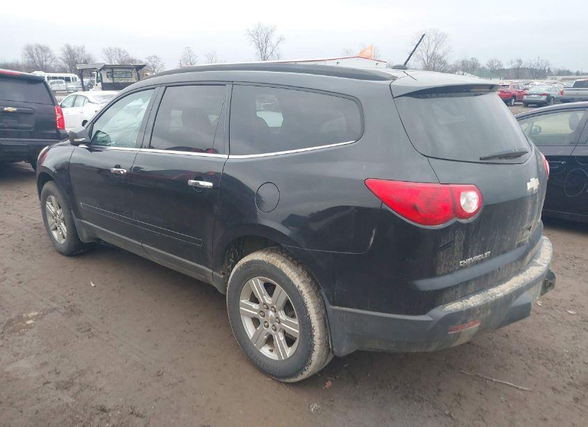 Photo 3 of 2010 Chevrolet Traverse LT (VIN 1GNLVFED2AS143767)