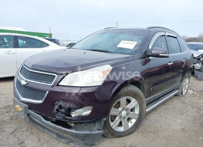 Photo 2 of 2010 Chevrolet Traverse LT (VIN 1GNLVFED2AS149827)