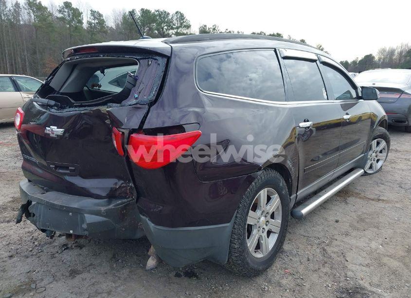 Photo 4 of 2010 Chevrolet Traverse LT (VIN 1GNLVFED2AS149827)