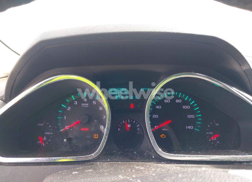 Photo 7 of 2010 Chevrolet Traverse LT (VIN 1GNLVFED2AS151254)