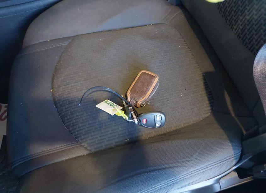 Photo 11 of 2010 Chevrolet Traverse LT (VIN 1GNLVFED4AS115047)
