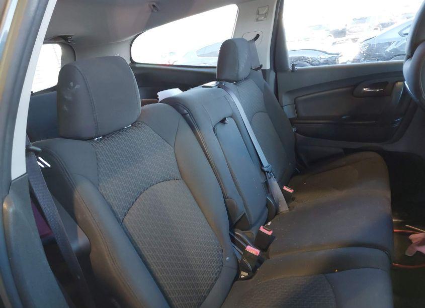 Photo 8 of 2010 Chevrolet Traverse LT (VIN 1GNLVFED4AS115047)