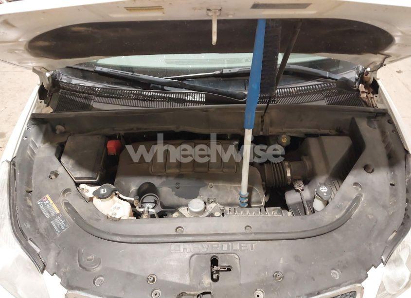 Photo 10 of 2010 Chevrolet Traverse LT (VIN 1GNLVFED5AJ253265)