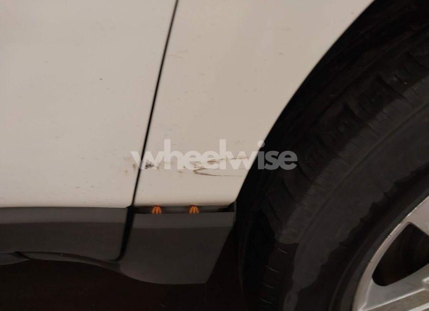 Photo 18 of 2010 Chevrolet Traverse LT (VIN 1GNLVFED5AJ253265)