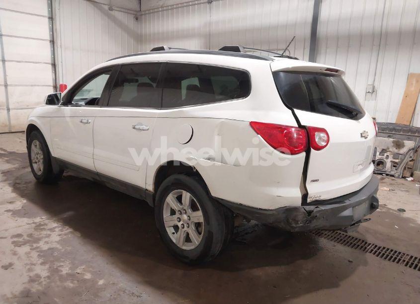Photo 3 of 2010 Chevrolet Traverse LT (VIN 1GNLVFED5AJ253265)