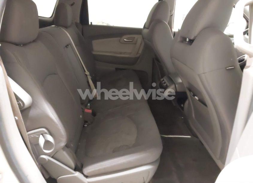 Photo 8 of 2010 Chevrolet Traverse LT (VIN 1GNLVFED5AJ253265)