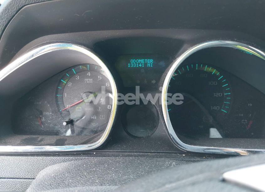 Photo 7 of 2010 Chevrolet Traverse LT (VIN 1GNLVFED7AJ230800)