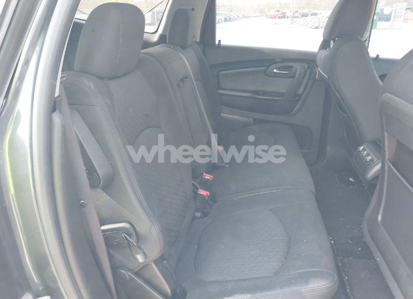 Photo 8 of 2010 Chevrolet Traverse LT (VIN 1GNLVFED7AJ230800)