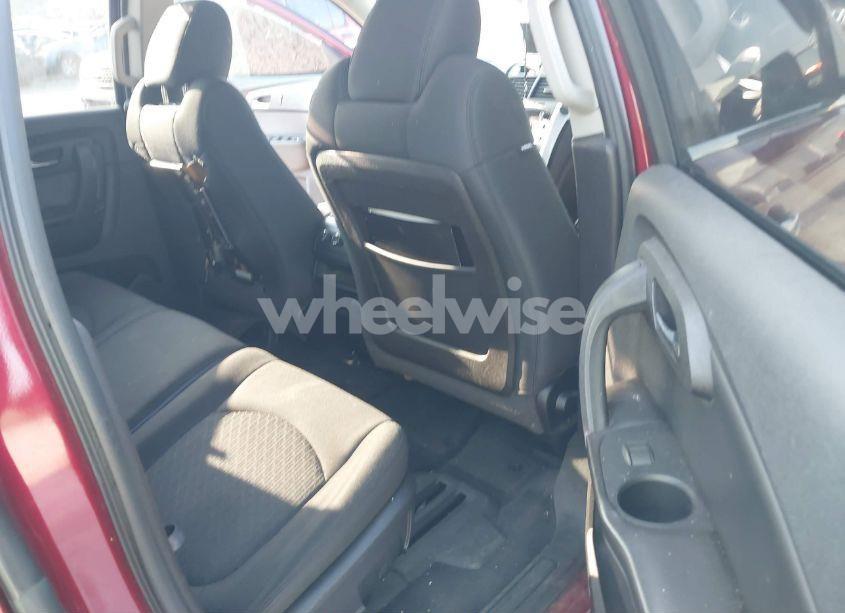 Photo 8 of 2010 Chevrolet Traverse LT (VIN 1GNLVFED7AJ234183)