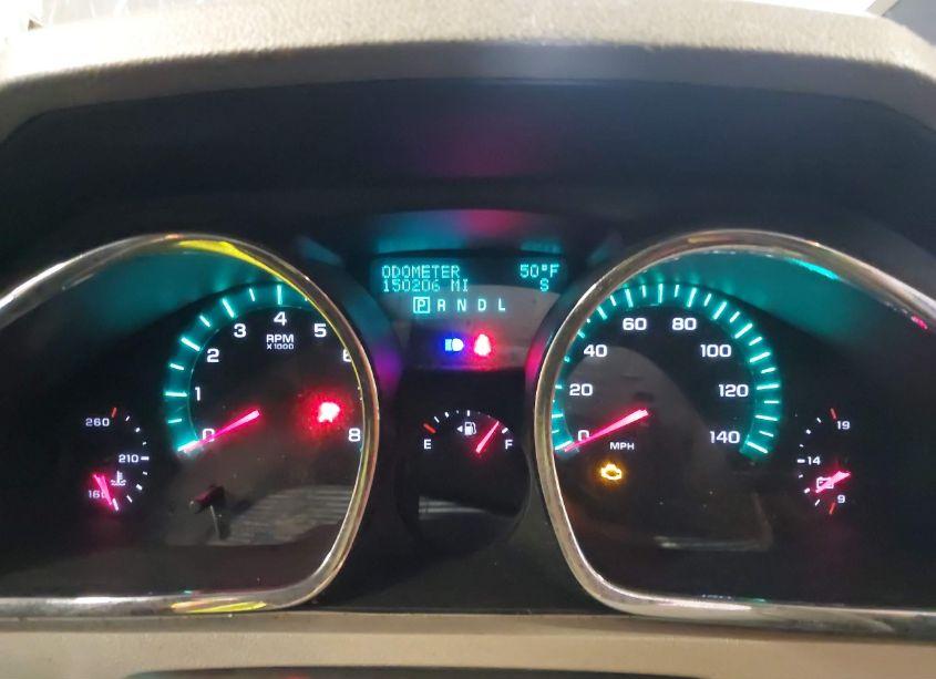 Photo 7 of 2010 Chevrolet Traverse LT (VIN 1GNLVFED9AS121264)