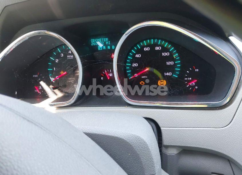 Photo 7 of 2010 Chevrolet Traverse LT (VIN 1GNLVFED9AS149291)