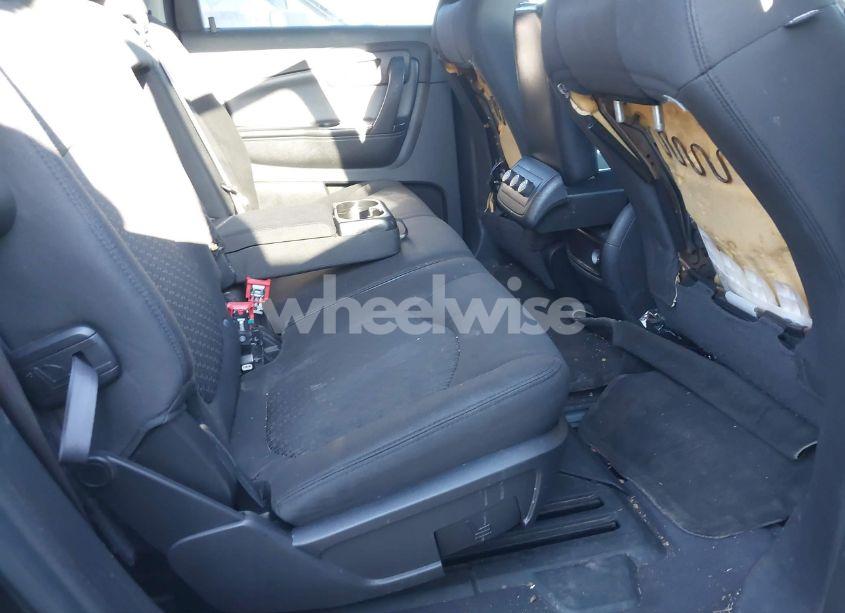 Photo 8 of 2010 Chevrolet Traverse LT (VIN 1GNLVFEDXAJ250653)