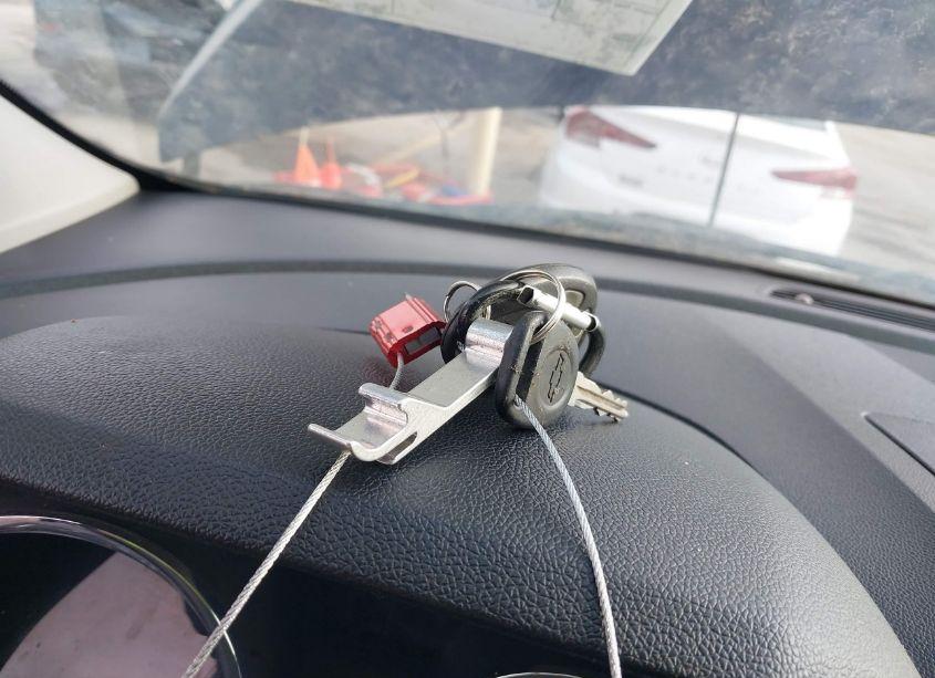 Photo 11 of 2010 Chevrolet Traverse LT (VIN 1GNLVGED1AJ223167)