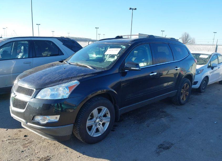 Photo 2 of 2010 Chevrolet Traverse LT (VIN 1GNLVGED2AJ240284)