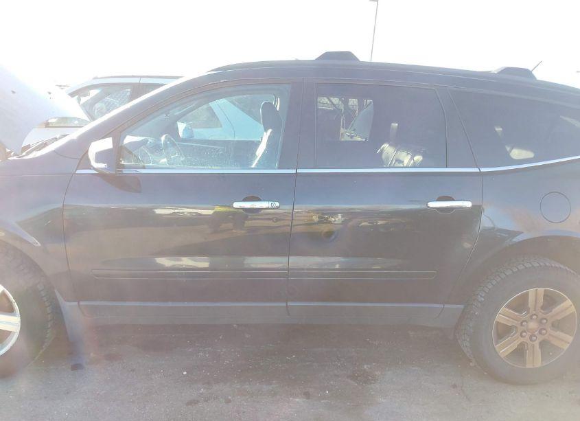 Photo 6 of 2010 Chevrolet Traverse LT (VIN 1GNLVGED2AJ240284)