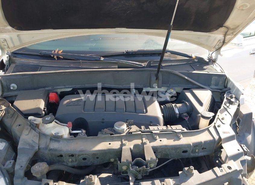 Photo 10 of 2010 Chevrolet Traverse LT (VIN 1GNLVGED3AJ207729)