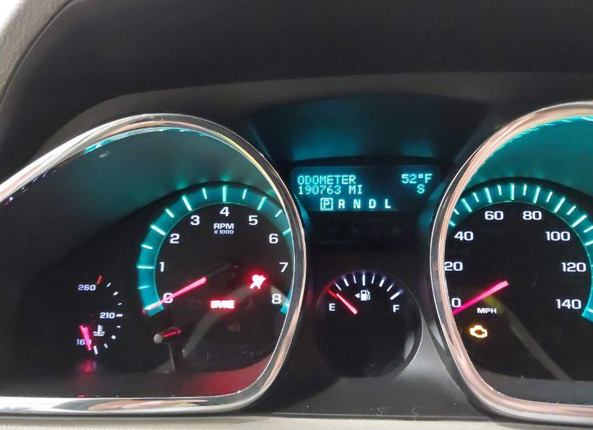 Photo 7 of 2010 Chevrolet Traverse LT (VIN 1GNLVGED5AJ261582)