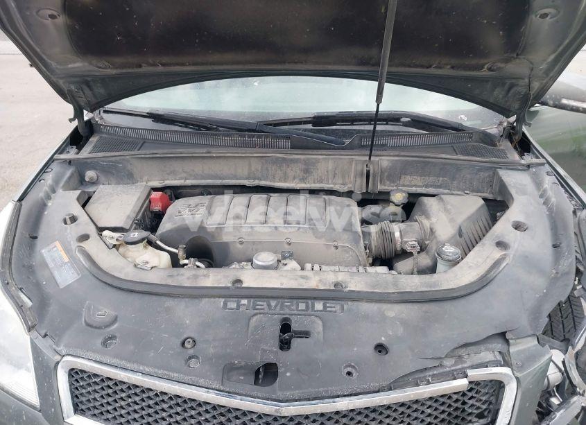 Photo 10 of 2010 Chevrolet Traverse LT (VIN 1GNLVGED8AJ259969)