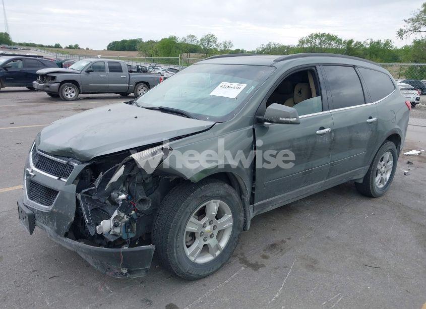 Photo 2 of 2010 Chevrolet Traverse LT (VIN 1GNLVGED8AJ259969)