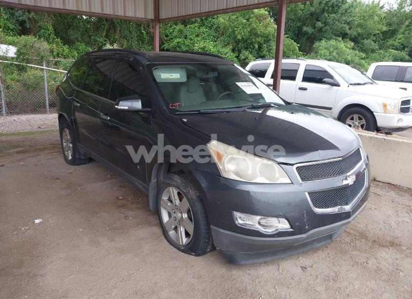 2010 Chevrolet Traverse LT (VIN 1GNLVGED8AS124792) main photo