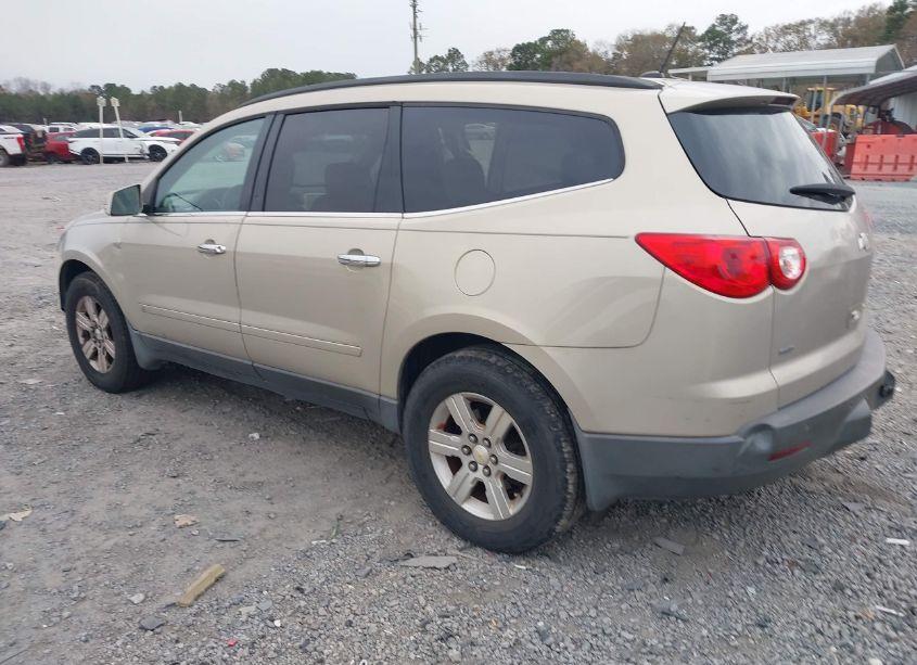 Photo 3 of 2010 Chevrolet Traverse LT (VIN 1GNLVGED9AS140161)