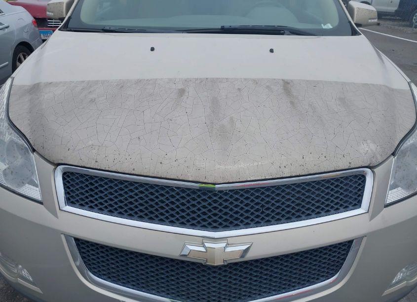 Photo 6 of 2010 Chevrolet Traverse LT (VIN 1GNLVGED9AS145327)