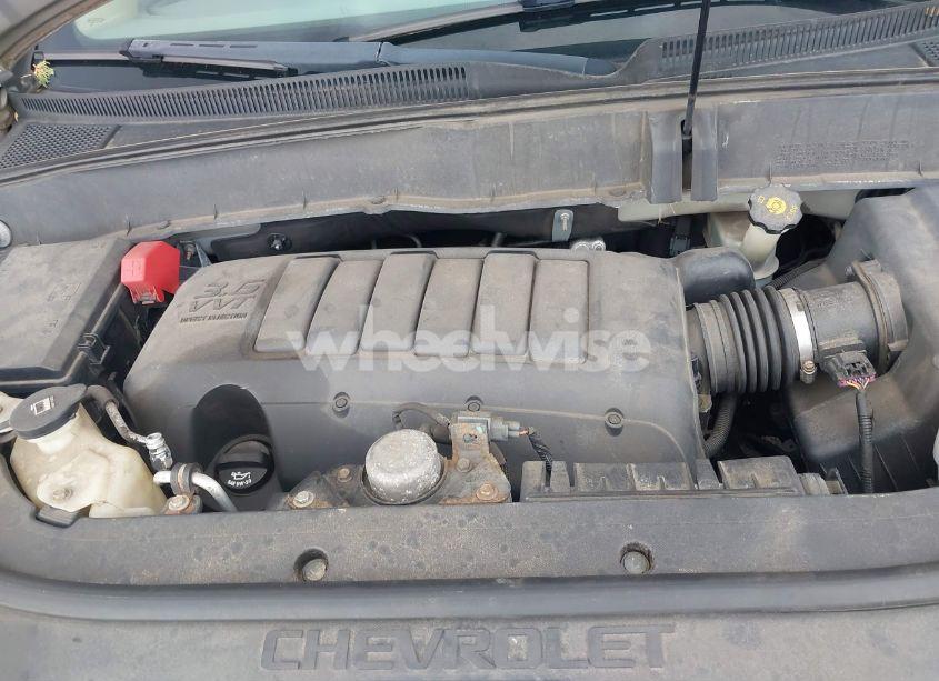 Photo 10 of 2010 Chevrolet Traverse LT (VIN 1GNLVGEDXAS147894)