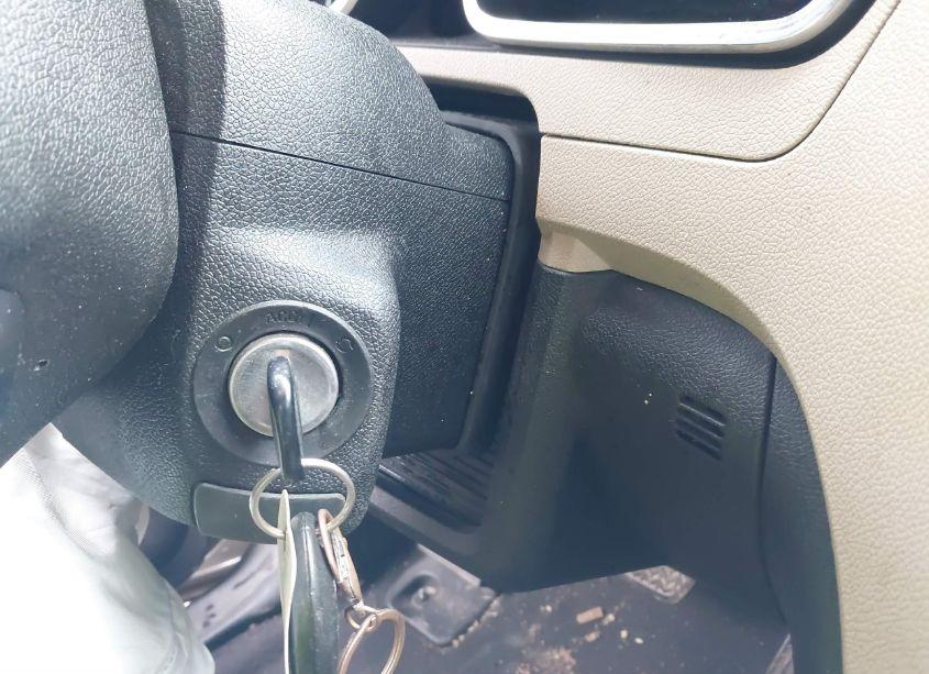 Photo 11 of 2010 Chevrolet Traverse LTZ (VIN 1GNLVHED0AJ229838)