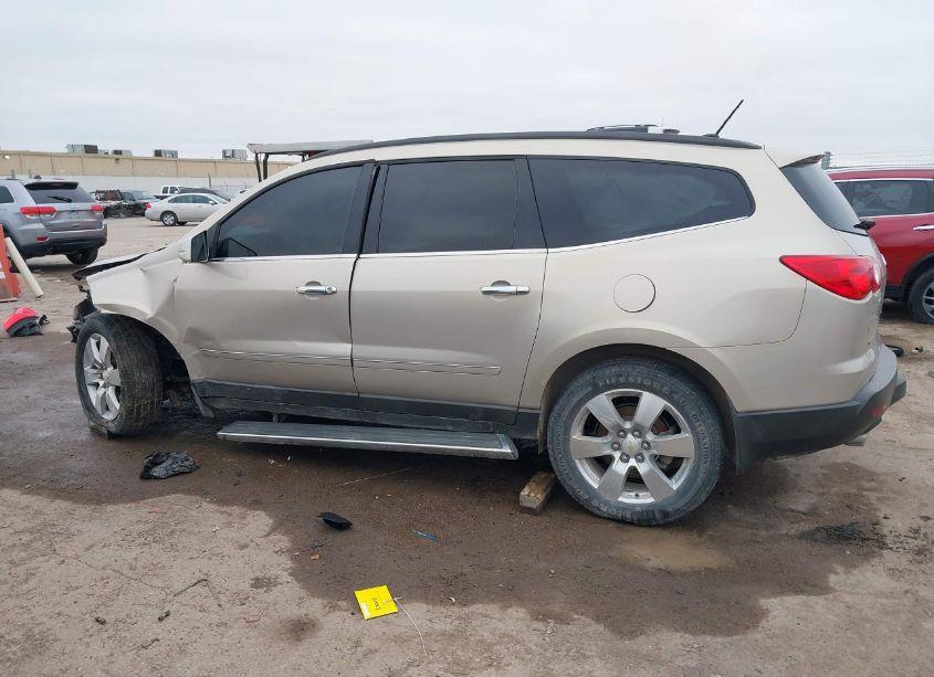 Photo 14 of 2010 Chevrolet Traverse LTZ (VIN 1GNLVHED0AJ229838)
