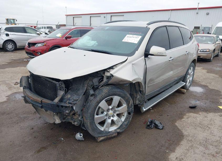 Photo 2 of 2010 Chevrolet Traverse LTZ (VIN 1GNLVHED0AJ229838)