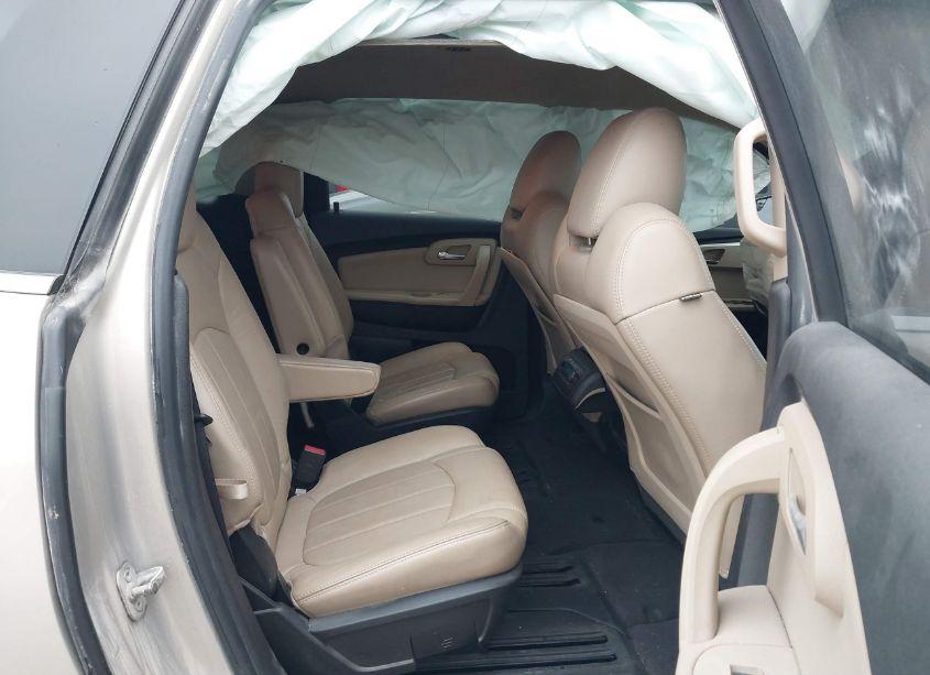 Photo 8 of 2010 Chevrolet Traverse LTZ (VIN 1GNLVHED0AJ229838)